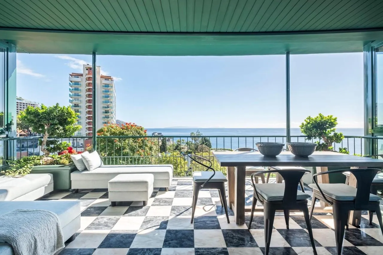 Luxury Oceanfront At Reid'S Gardens Apartment Funchal  Portugal